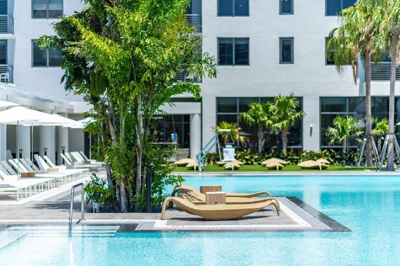 Global Luxury Suites Downtown Маями Екстериор снимка