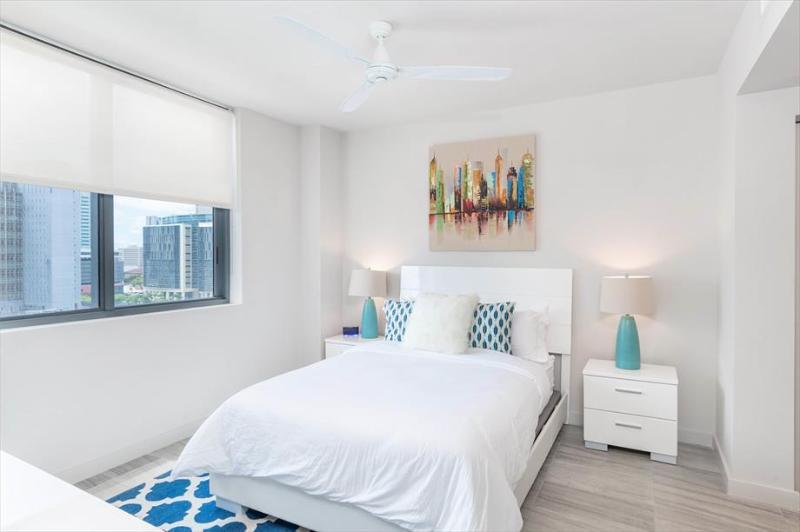 Global Luxury Suites Downtown Маями Екстериор снимка