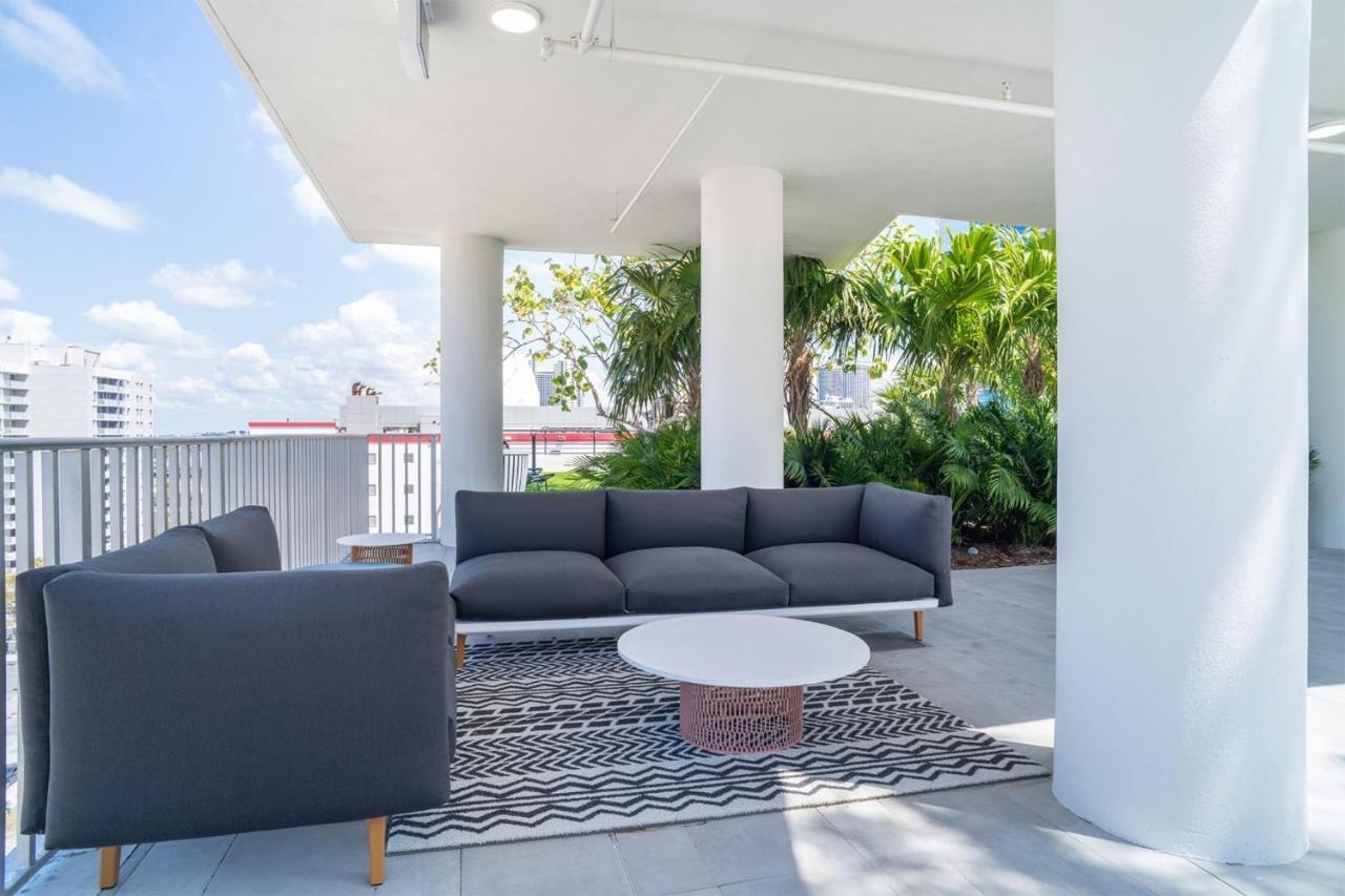 Global Luxury Suites Downtown Маями Екстериор снимка