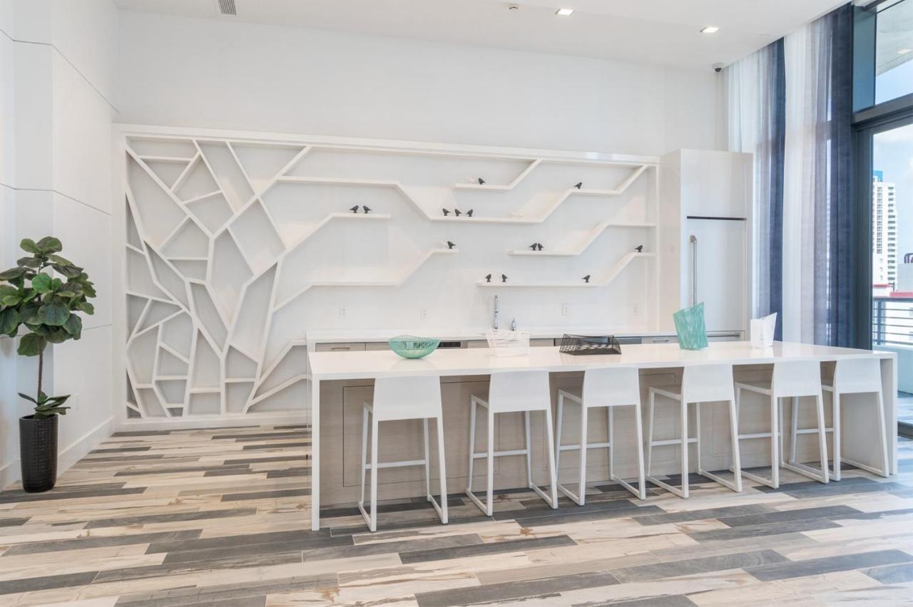 Global Luxury Suites Downtown Маями Екстериор снимка